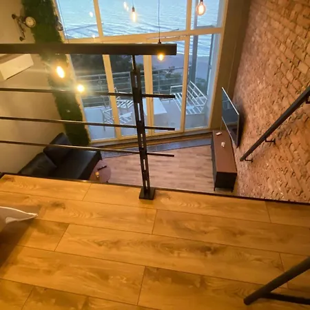 Penthouse For 6 People With Sea View *